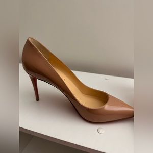 Louboutins Pigalle follies 100 patent nude size 39.5